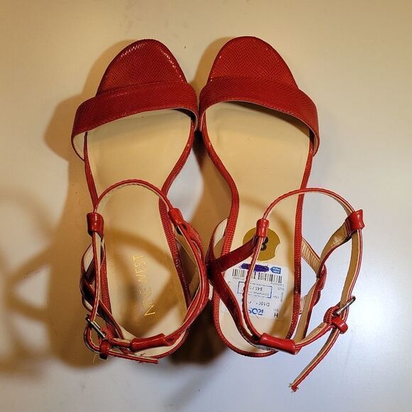 NINE WEST OPEN TOE ANKLE STRAP AND BUCKLE CLOSURE HEEL SANDAL - Picture 8 of 15